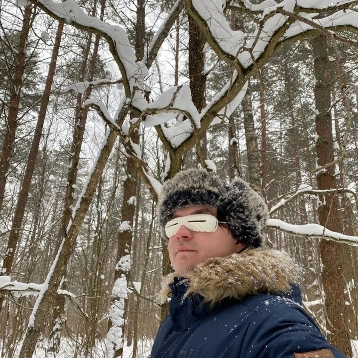 Inuit - Occhiali da neve in plastica, divertenti e pratici, adatti per feste, concerti, fotografia e altre varie attività