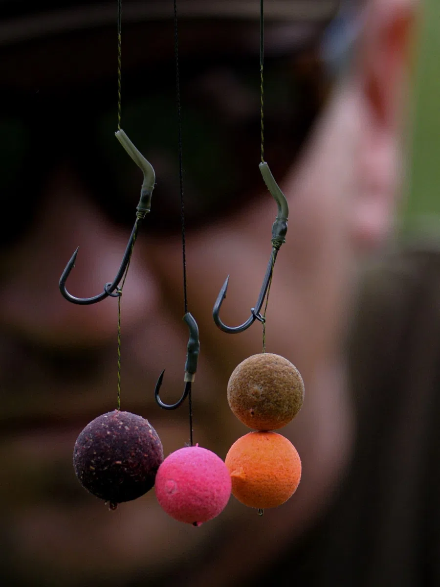Tandem Baits Set di 22 Carp Hook Baits Fishing Box XXL | Mini Pop Up Boilies 12 mm | Pop Up Boilies 16 mm | Diffusion Booster Attractor | Carpfishing Pesche Pesca Accessori | Alimentatore per la Carpa
