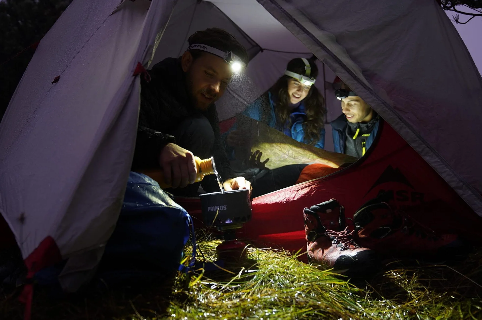 Ledlenser EX7 Torcia ATEX Zona 0, 200lm, Batterie AA, IP66 | Doppia alimentazione, messa a fuoco regolabile, autonomia fino a 60h, IP54, 139g, ideale per pesca, escursioni e campeggio