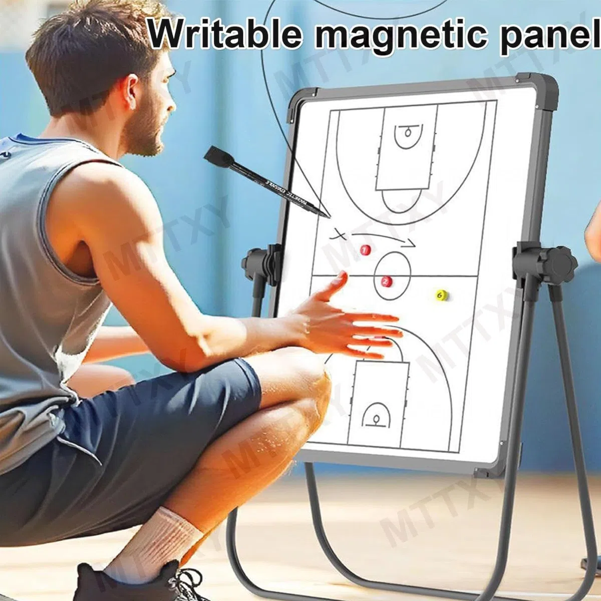 Lavagna tattica magnetica da basket con supporto pieghevole e altezza regolabile, superficie cancellabile a secco per allenatori e competizioni