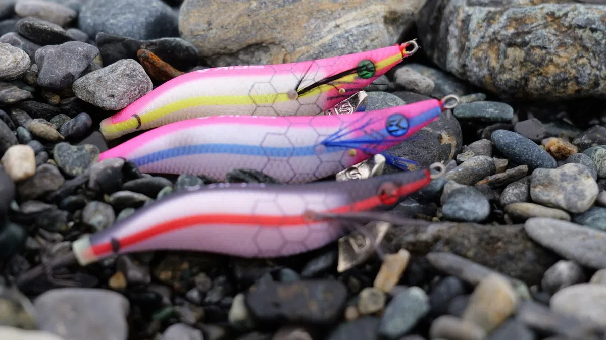 Totanara Luna Egi 3,0/3,5 Tubertini Seika - Ultra Shallow, Deep o Shallow, Totanara Luminosa per Calamari e Seppie, Alta Visibilità per Pesca Notturna