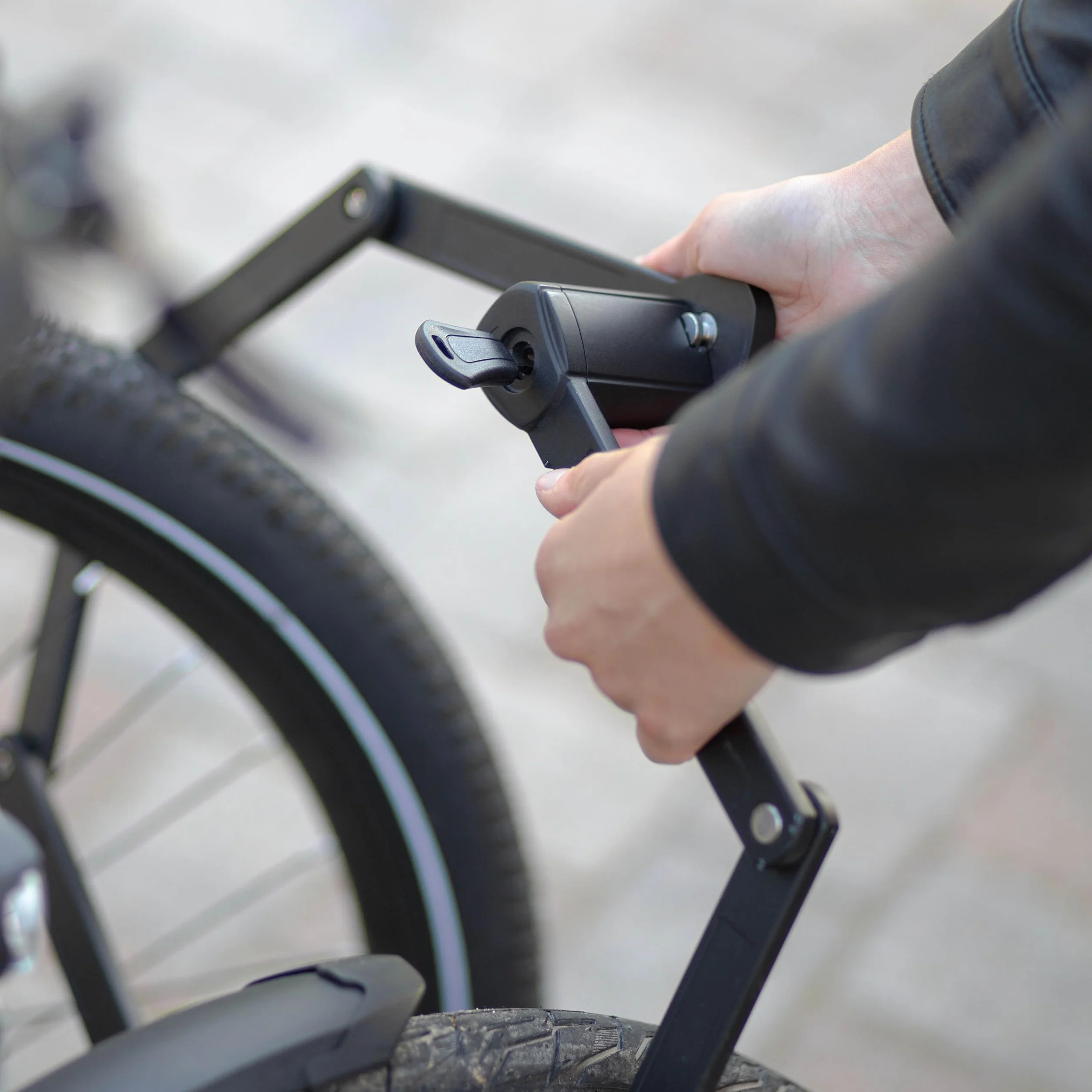 Prophete Lucchetto pieghevole XXL 120 cm – Acciaio temprato con tecnologia Laser Cut – Include supporto per bicicletta, e-bike ed e-scooter – Antifurto sicuro