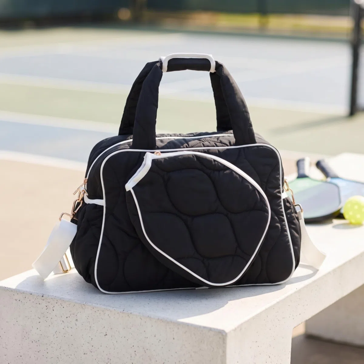 Borsa da Tennis Spaziosa Borsone | Trapuntata, Resistente All'acqua, Borsa con Tracolla Regolabile, per Allenamento, Tennisti