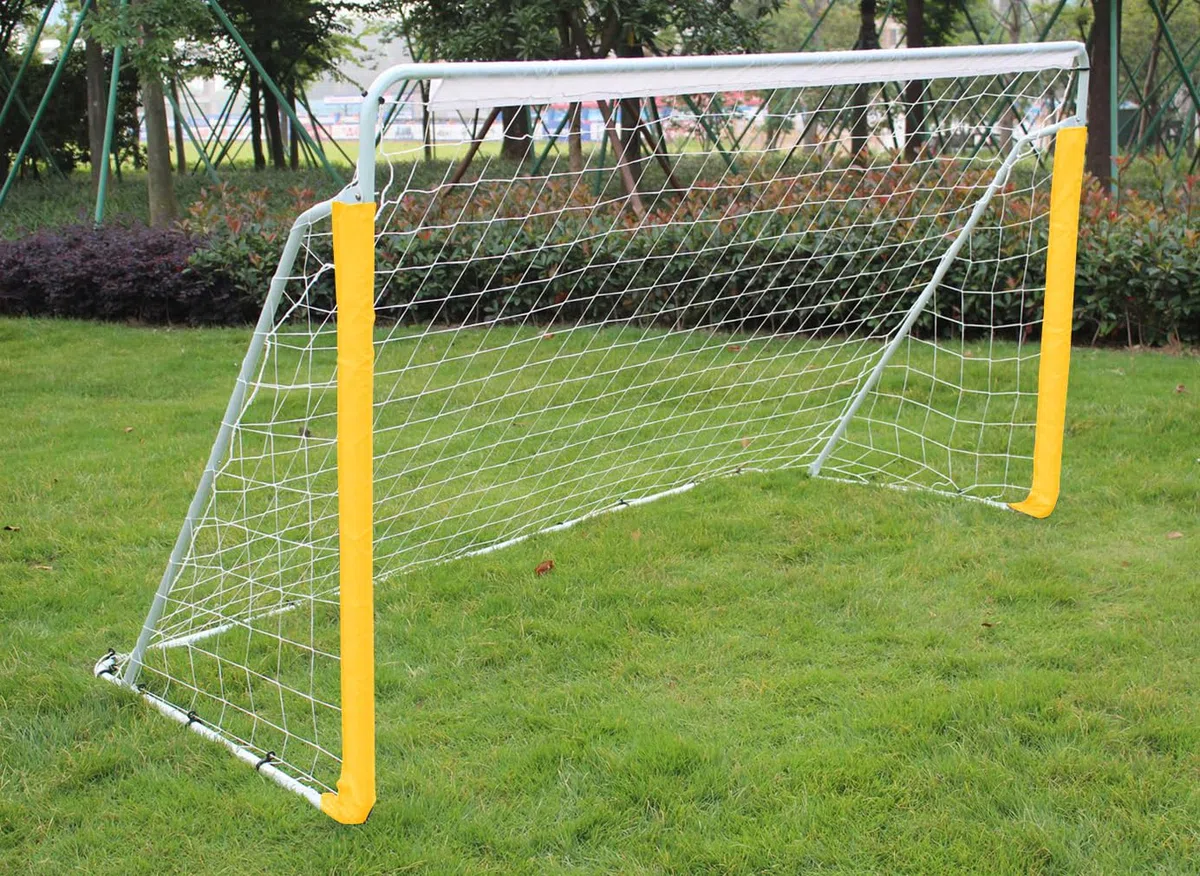 Porta da calcio portatile da 2,4 m in acciaio, per attività all'aperto, giardino, allenamento, con rete da calcio antimuffa e borsa nera per il trasporto, 240 cm