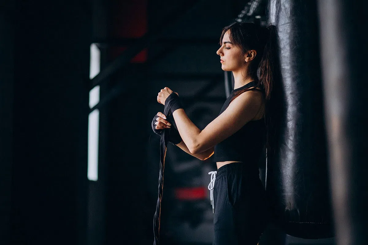 Sacco da boxe MMA 160x35 CM da Appendere Sacchi Duri Carichi Pesanti con Catene Attrezzatura per l'addestramento del gancio con riempitivo pesante ecologico [137]