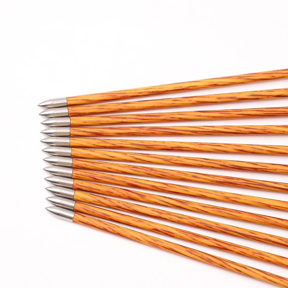 12 Pezzi Viola Bianco Piuma Frecce da Caccia Spine 500 600 700 800 900 1000 Simile al Legno Freccia con Albero in Carbonio ID 4,2 mm per Caccia Pratica Tiro con L'Arco