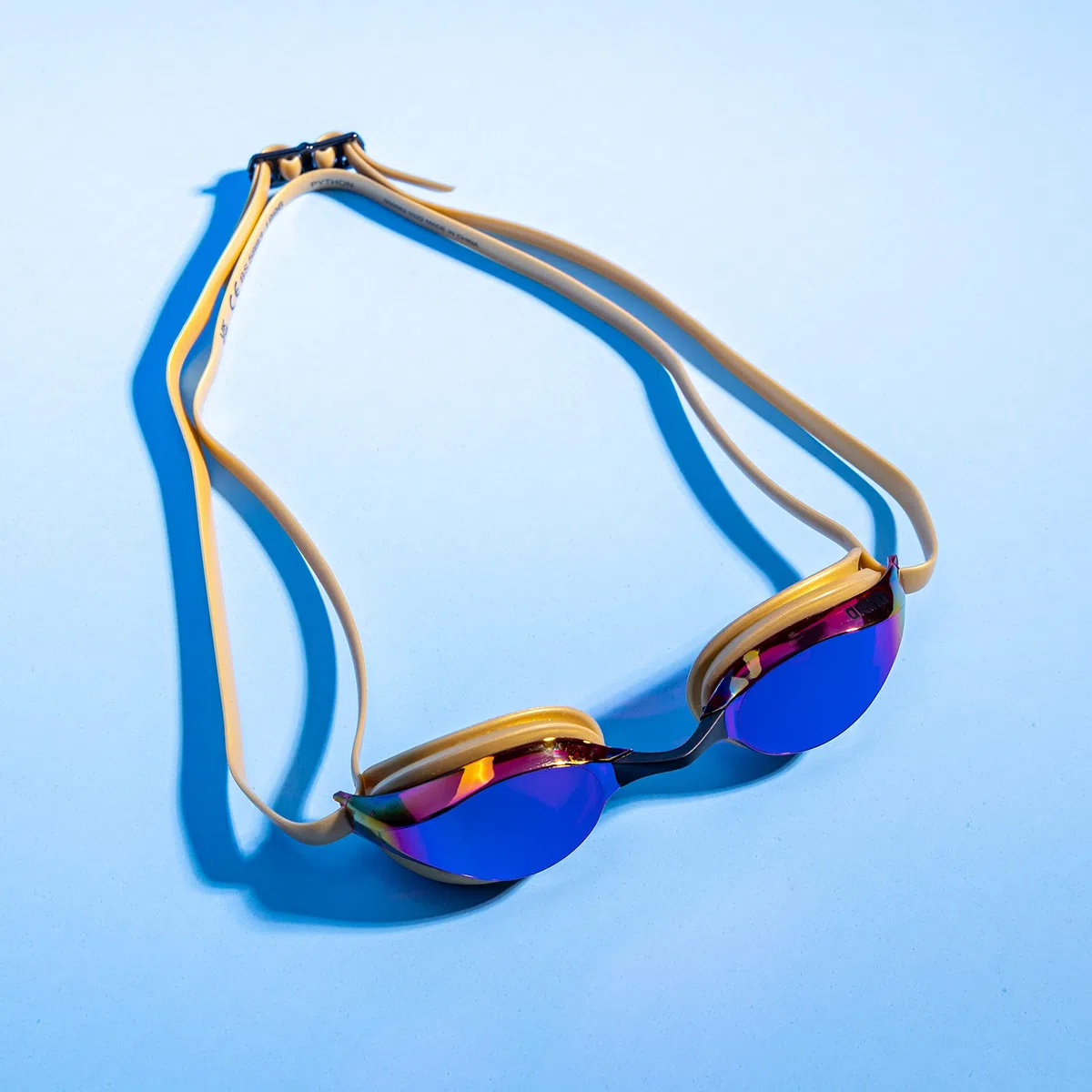 ARENA Occhialini da nuoto unisex Python Racing, per uomini e donne, anti-appannamento, nessuna perdita, massimo comfort, doppia cinghia, lenti a specchio/non a specchio