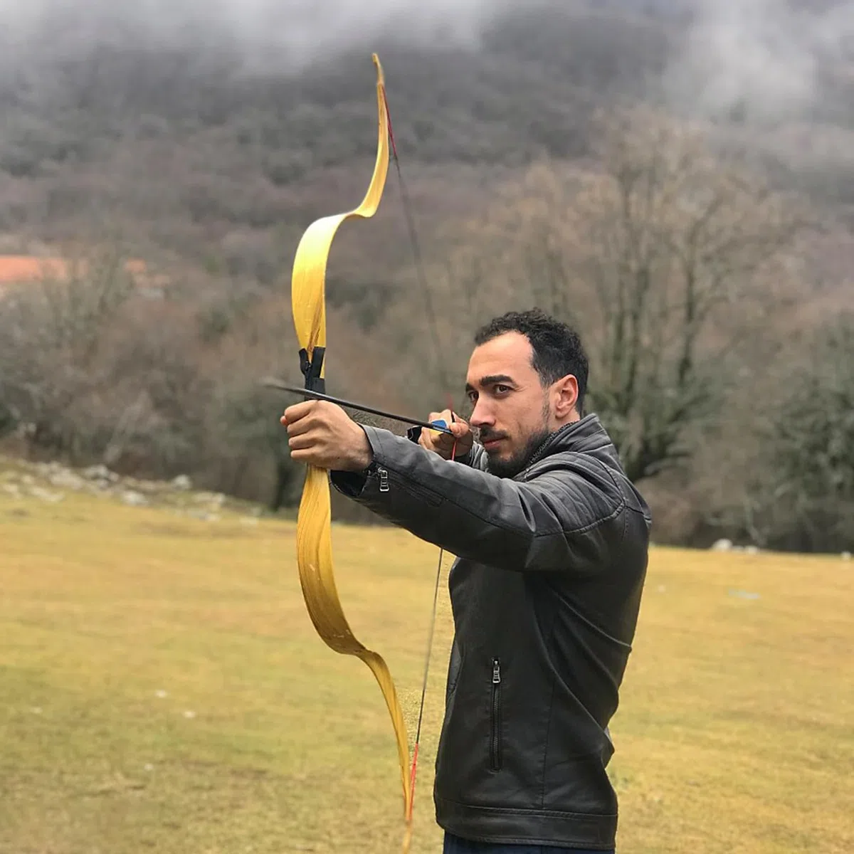 Takedown Arco Ricurvo 20lbs Tradizionale Arco di Legno Archi Ricurvi Arc de Chasse Tradizionale Longbow in Legno per la Pratica del Tiro con L'Arco