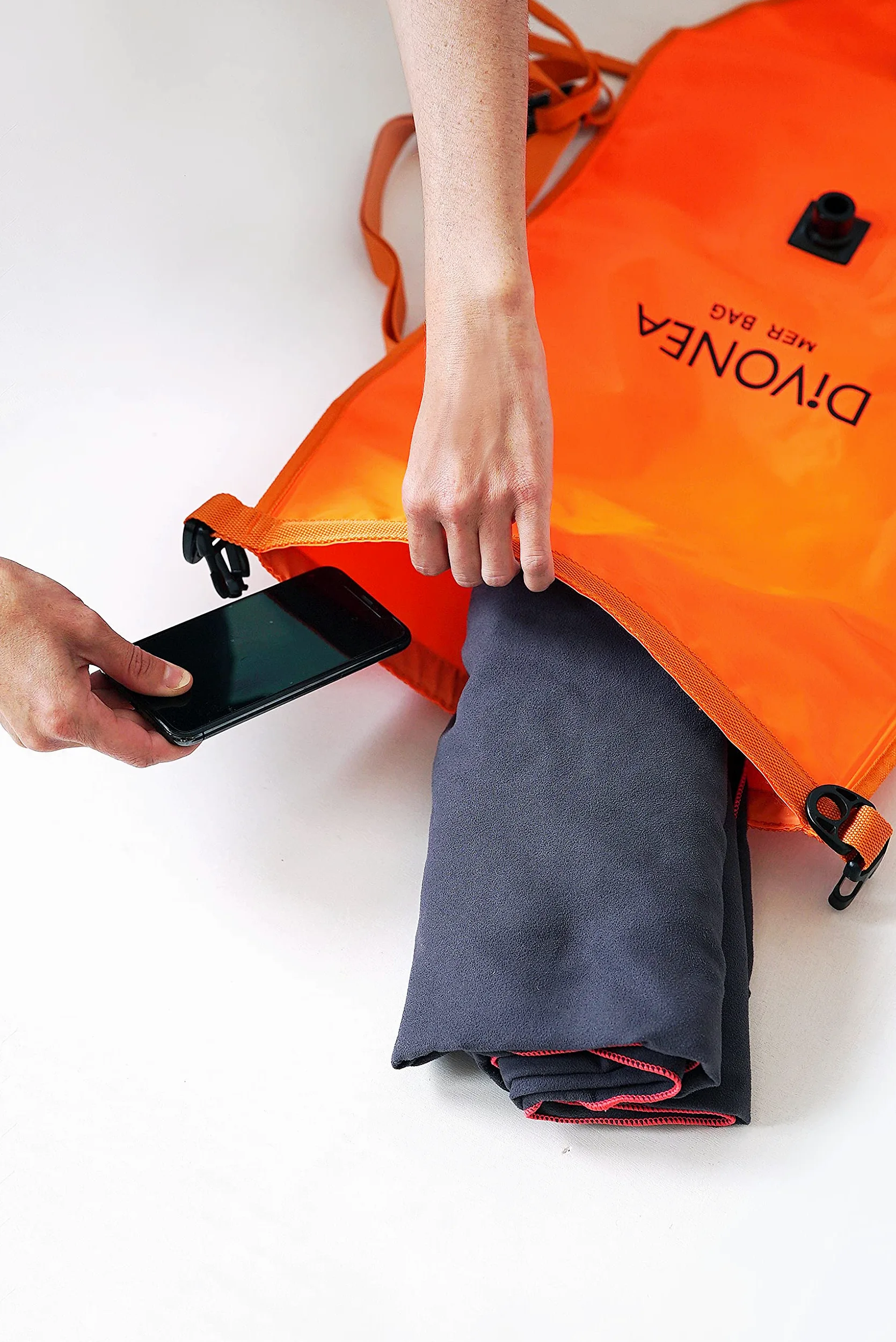 DiVONEA | Boa di segnalazione per immersione + Borsa impermeabile 28 L + Boa nuoto con tasca Impermeabile- 3 prodotti en 1 con accessori inclusi