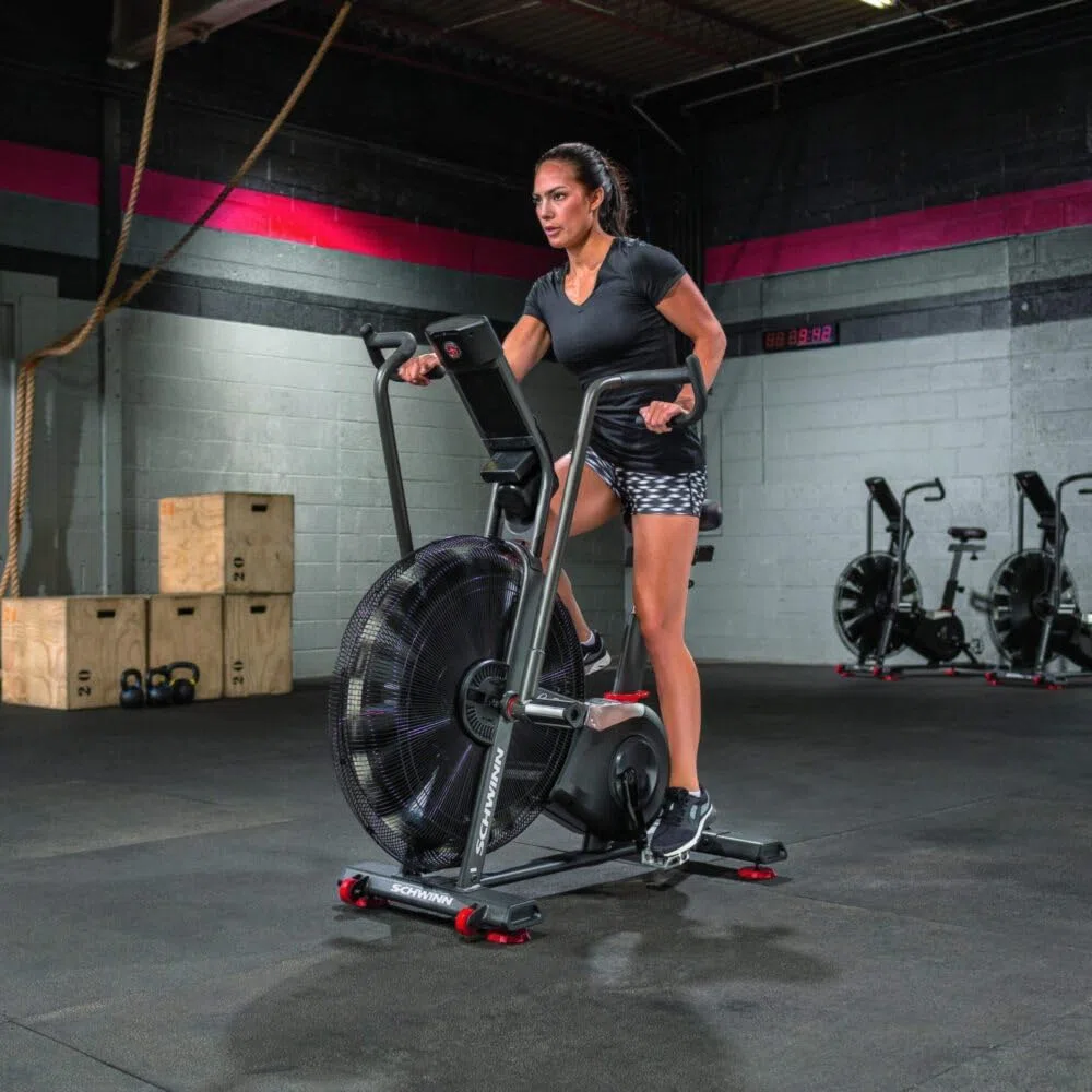 Schwinn Airdyne AD8 - Bicicletta fitness professionale con resistenza d'aria senza limiti, programmi di allenamento HIIT, peso massimo utente 160 kg, supporto per borraccia, Crossfit Trainer
