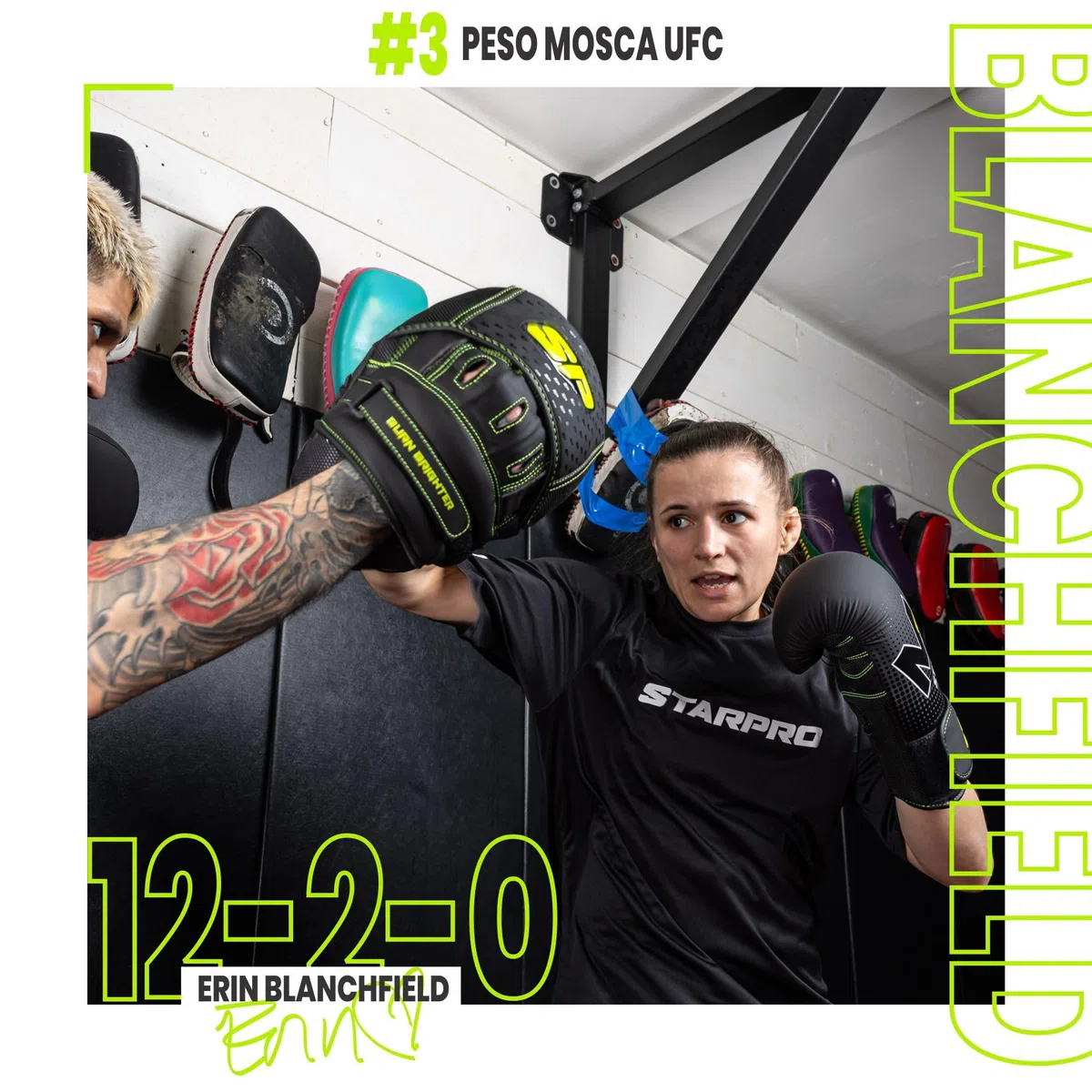 Starpro Colpitori da Boxe Ricurvi in Pelle Sintetica Opaca con Cinturino Regolabile. Coppia Scudo Pads per Allenamento Boxe, MMA, Kick Boxing, Arti Marziali, Muay Thai. Colore Nero e Verde