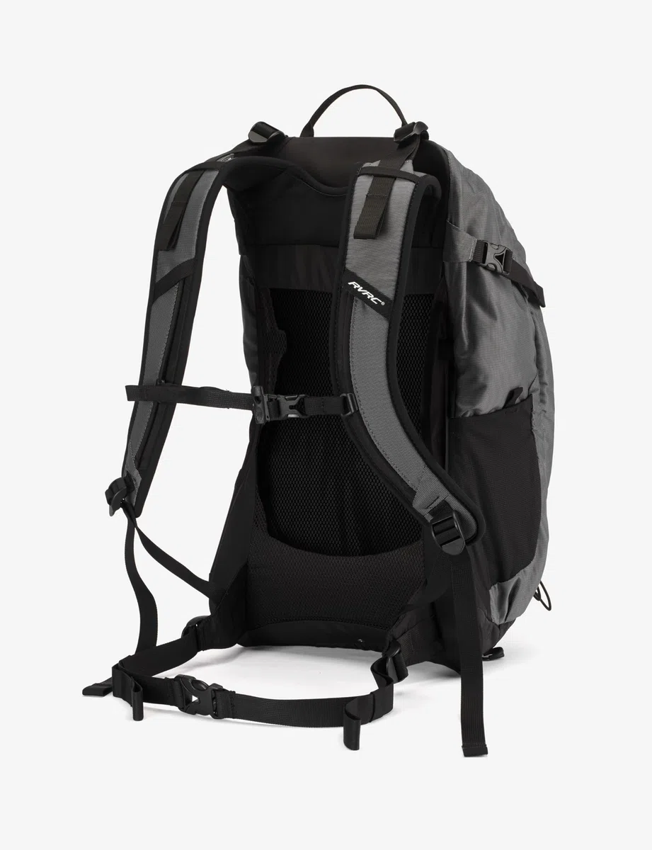 RevolutionRace Pathfinder Zaino da Trekking e Escursionismo, Sistema di Trasporto Ergonomico con Telaio in Alluminio, per Gite Giornaliere e Attività all'Aperto, Anthracite, 18L