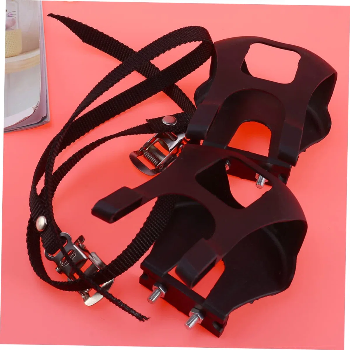 BESPORTBLE 8pezzi Tacchette Per Bici Con Cinghie Fisse Pedali Antiscivolo Per Bicicletta Da Corsa e Mountain Bike Nero Installazione Facile Leggere e Resistenti Al Sole Regolabili Per Tutti
