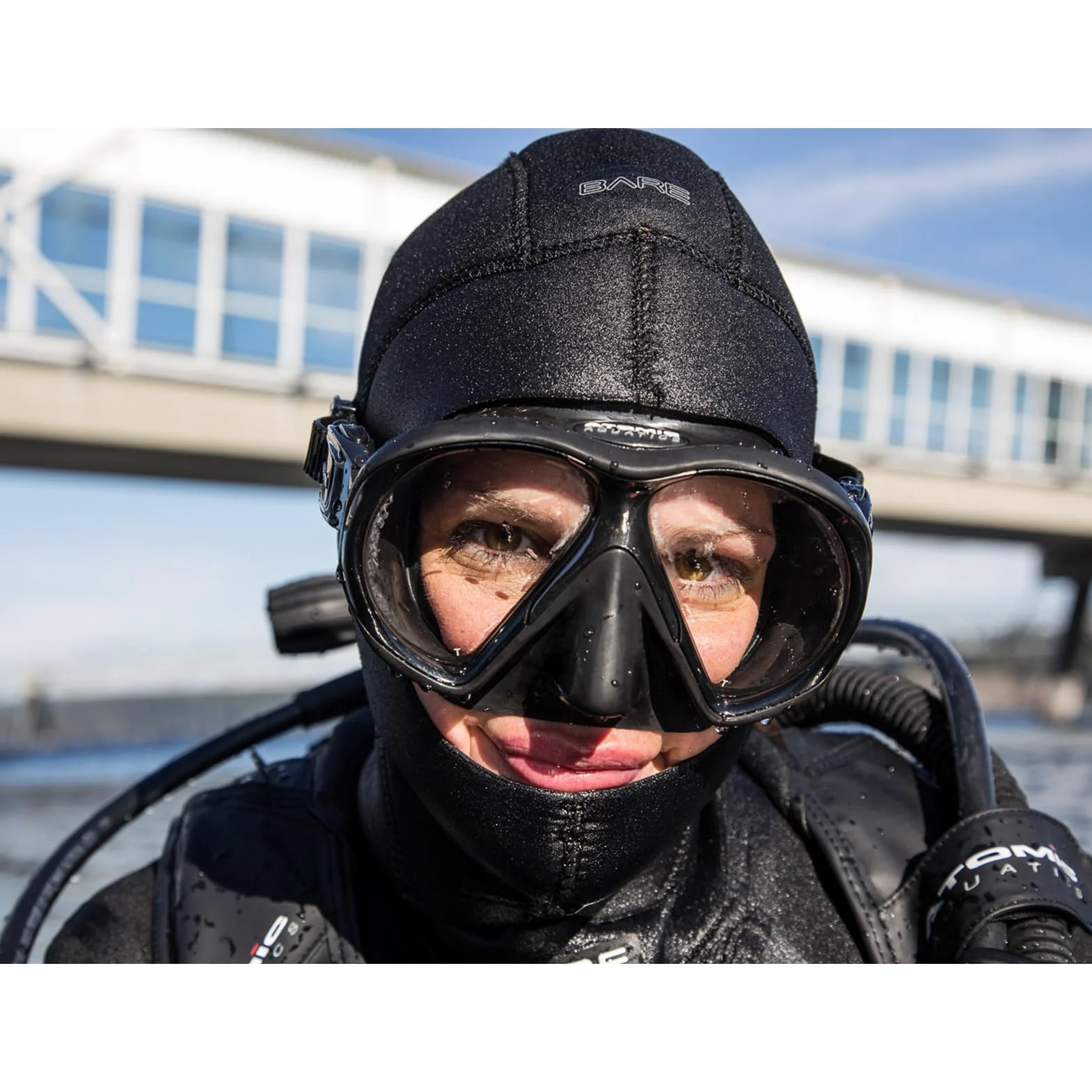 Atomic Aquatics SubFrame SubFrame - Maschera subacquea con lenti ultra trasparenti