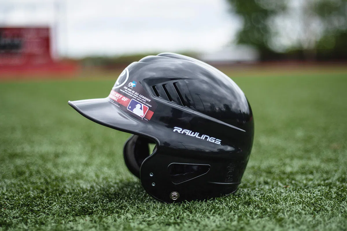 Rawlings Coolflo - Casco da baseball modellato