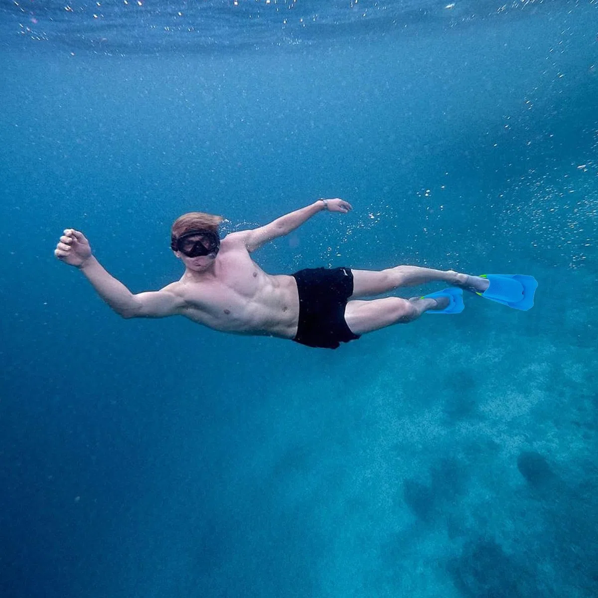 Pinne per il nuoto | Modello in silicone con tacco aperto, corto e portatile - design corto e galleggiante - per uomo, donna e principiante in piscina, spiaggia, mare, immersioni subacquee, snorkeling