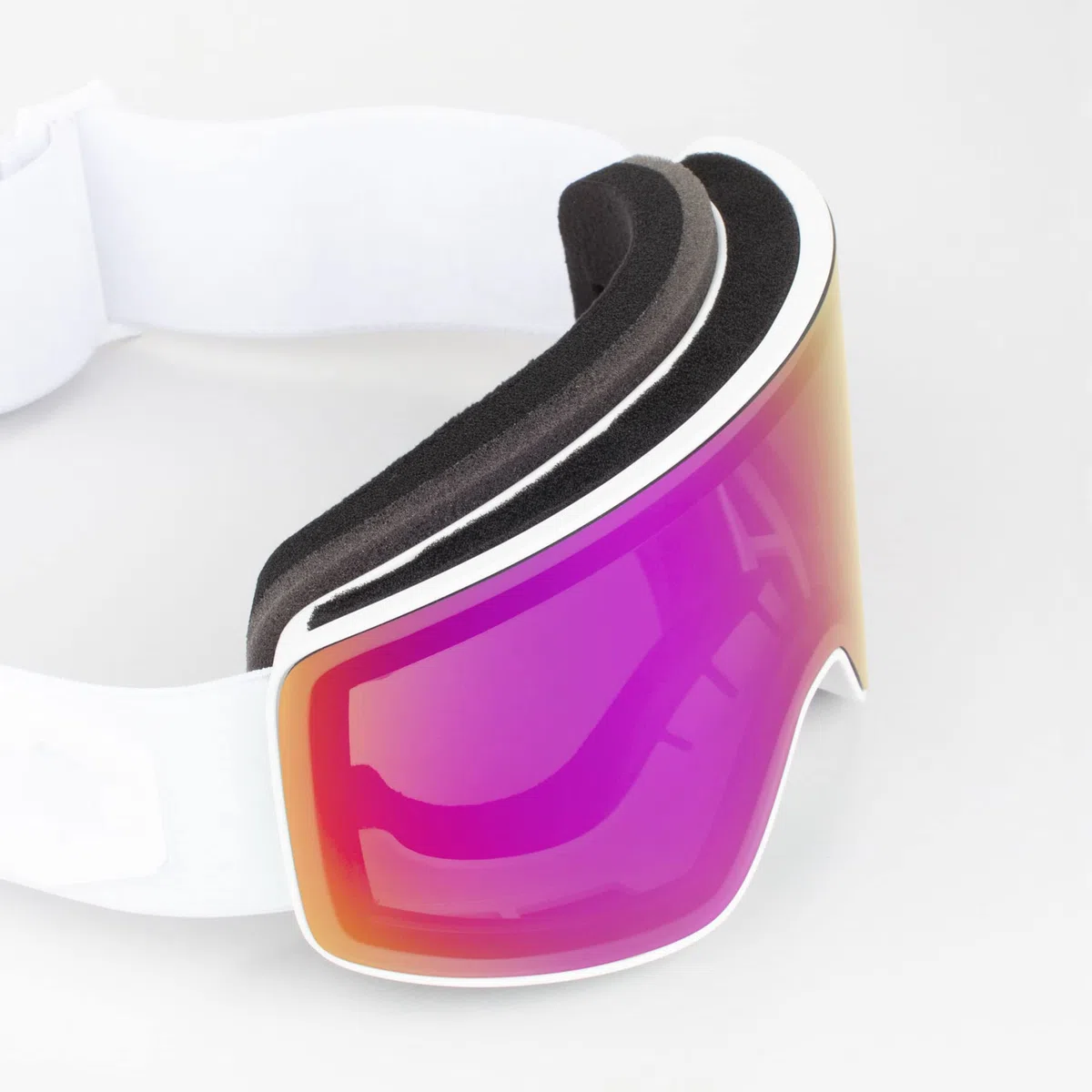 Out Of Maschera da Sci e Snowboard Void (White Violet)