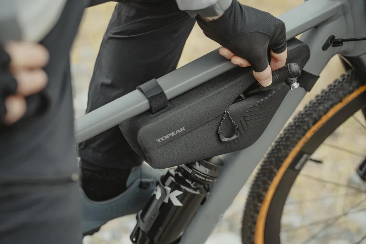 Topeak MidLoader DryBag Borsa Impermeabile da Telaio per Bicicletta, Nera (Small 2 L)