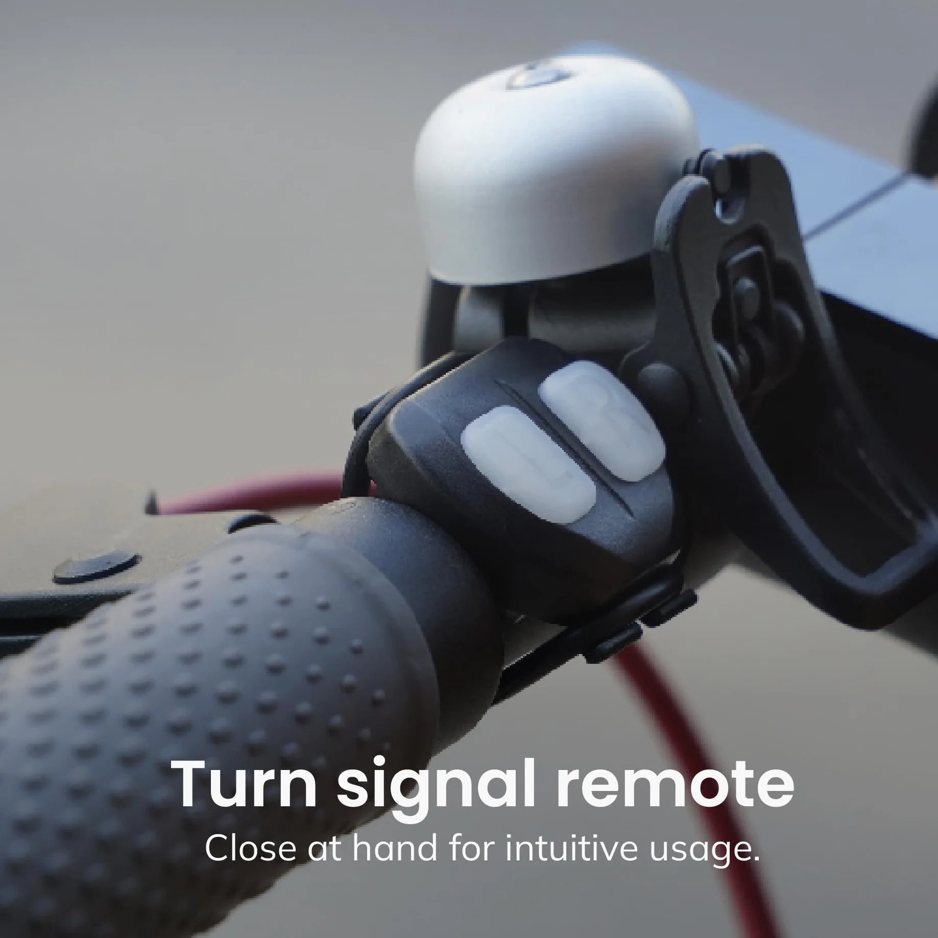 Illuminazione Rimovibile senza Fili per Casco da bicicletta, Monopattino - con Lampeggianti Destra/Sinistra - Telecomando sul Manubrio - Ricaricabile USB …