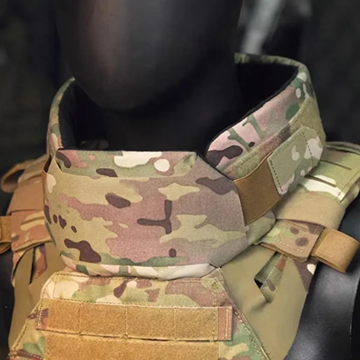 Protezione tattica per il collo, gilet tattico universale per la protezione del collo, accessori da caccia per airsoft.