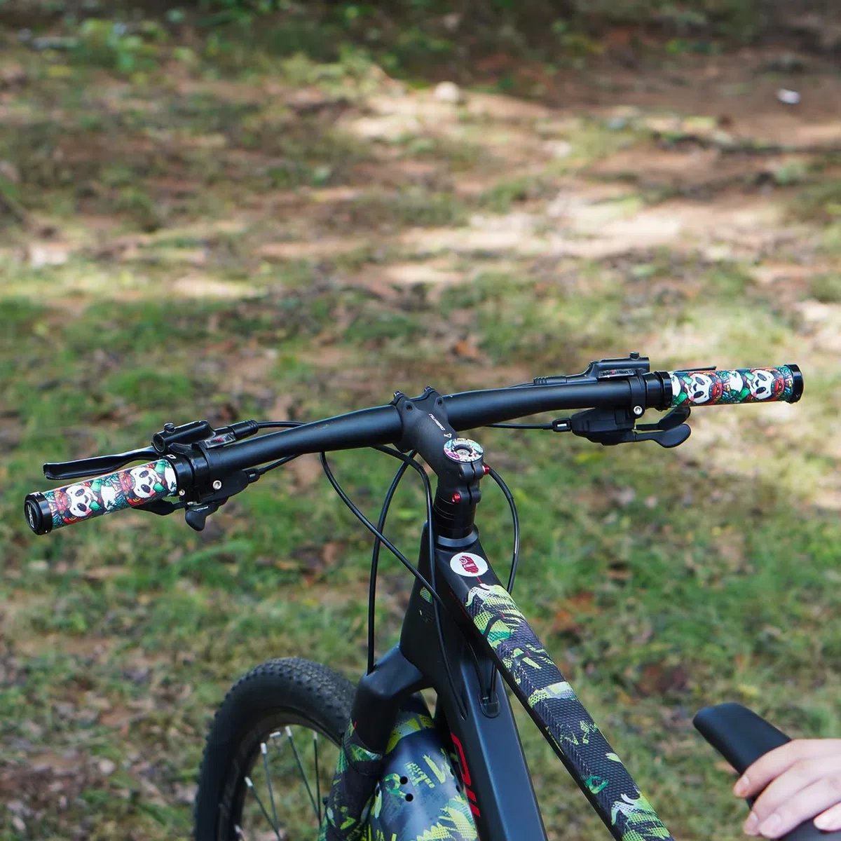 Manopole per manubrio da bicicletta CNC in silicone per MTB/BMX/bicicletta, doppio blocco sulle maniglie del manubrio della bicicletta.
