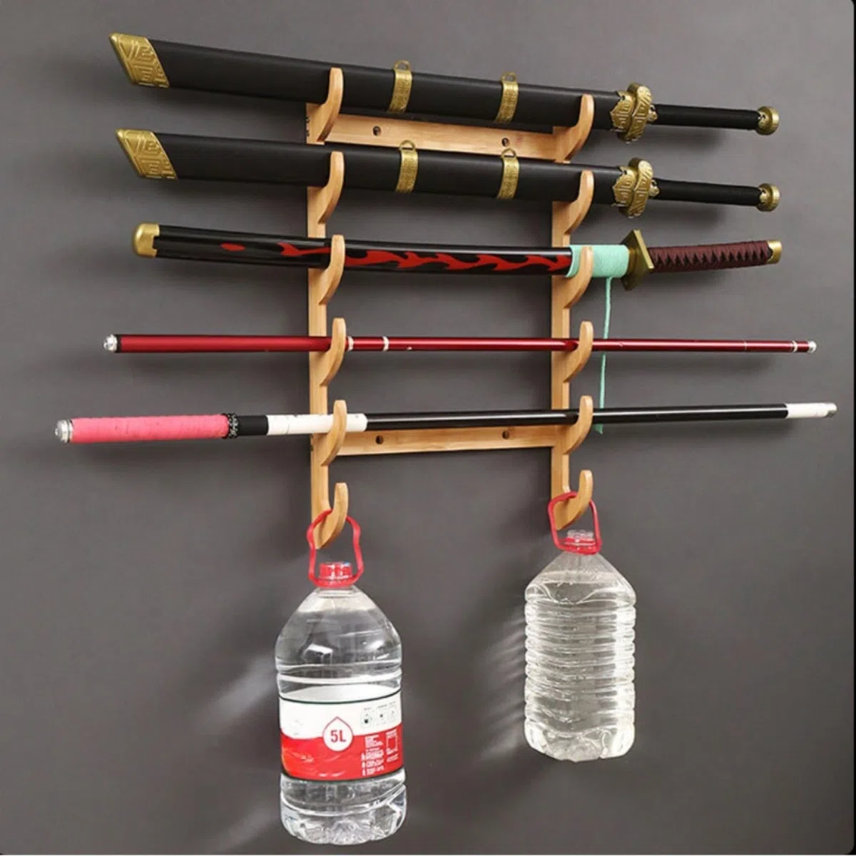 Supporto da parete in legno per canna da pesca con sospensione orizzontale, struttura curva con aperture angolate per riporre canna da pesca organizzata (4 piani)
