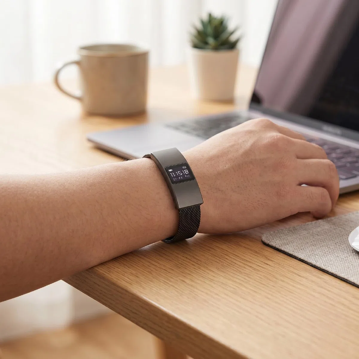 Tangxi Bracciale Intelligente con Cinturino Impermeabile IPX8 e Acciaio | Bluetooth 5.3, Monitoraggio delle Fasi del Sonno, Controllo Remoto della Fotocamera, Batteria da 5-7 Giorni, Ricarica