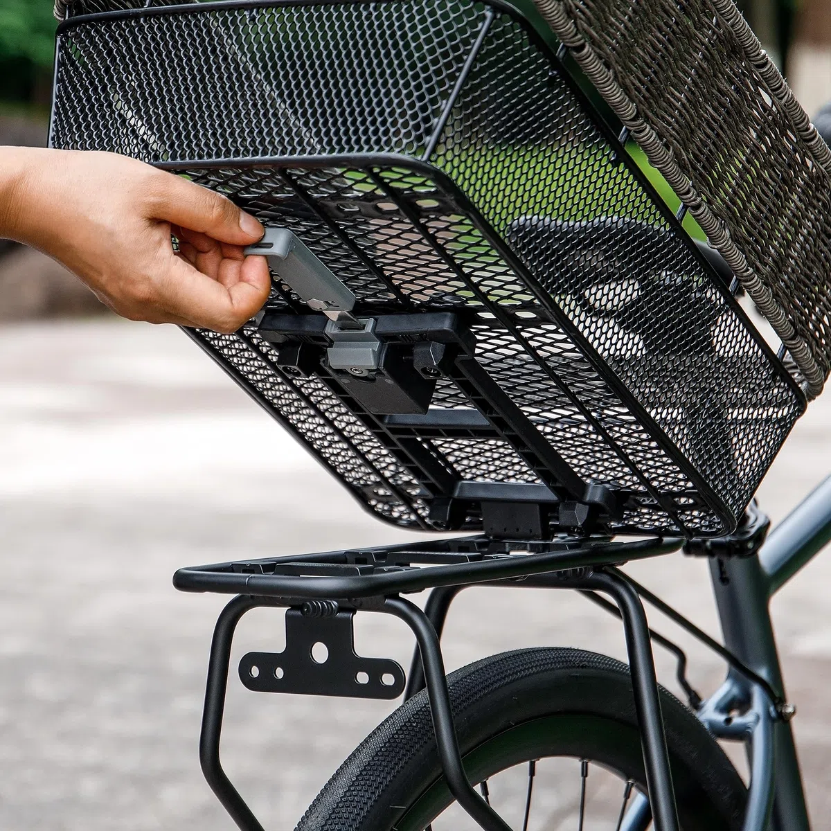 Portapacchi posteriore per bicicletta – Compatibile con sistema MIK, portapacchi per bicicletta per freni a disco/senza freni a disco – Regolabile in altezza per telai da 26"-29"