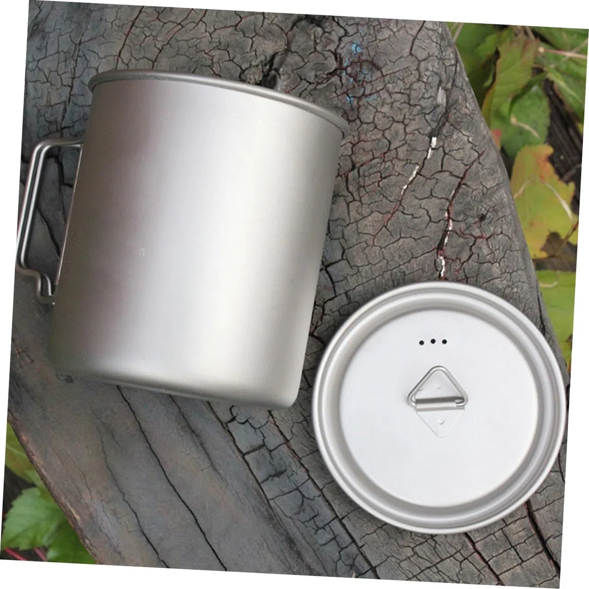 YARNOW Bicchiere Pieghevole in Titanio 750ml con Manico, Argento | Coperchio Incluso, per Escursioni e Viaggio, 750ml, Uso come Tazza per Caffè e Pentolino