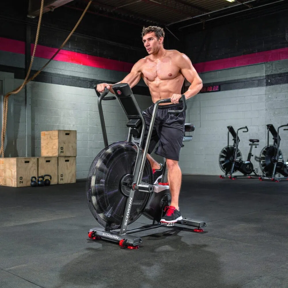 Schwinn Airdyne AD8 - Bicicletta fitness professionale con resistenza d'aria senza limiti, programmi di allenamento HIIT, peso massimo utente 160 kg, supporto per borraccia, Crossfit Trainer