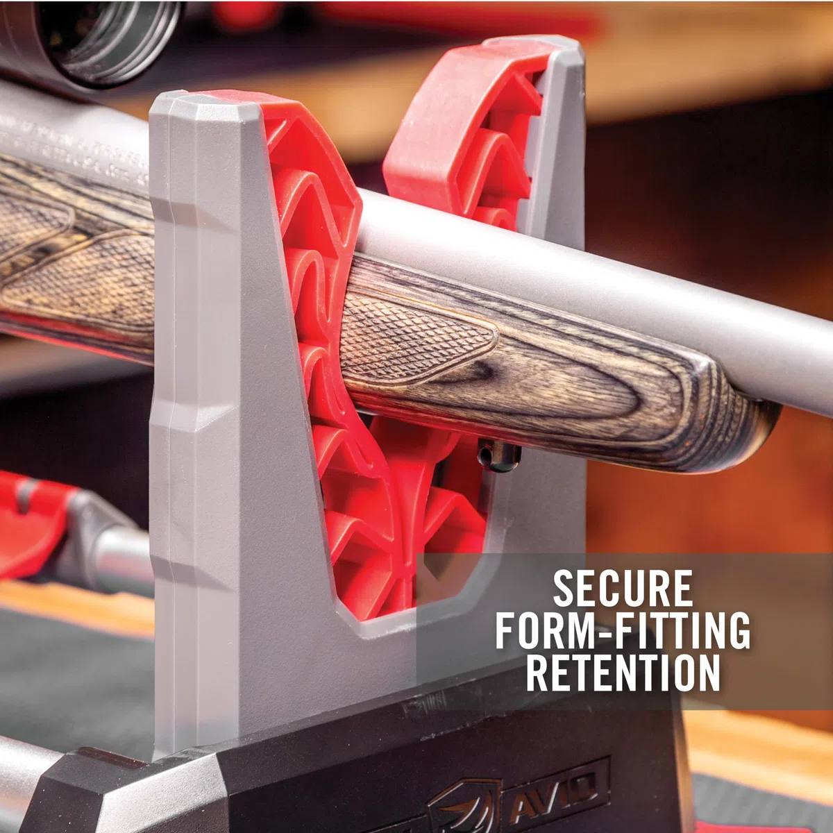 Real Avid Speed Stand | Design pieghevole, supporto regolabile da 25,4 cm a 40,6 cm per pulizia e manutenzione | Supporto compatto e portatile | Morsa leggera perfetta per fucili da caccia e fucili da